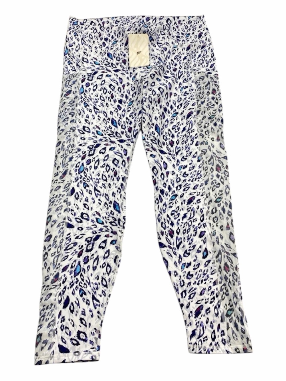 NWT Fabletics Color Leopard Print Mila High-Waisted Short Pocket Leggings Large